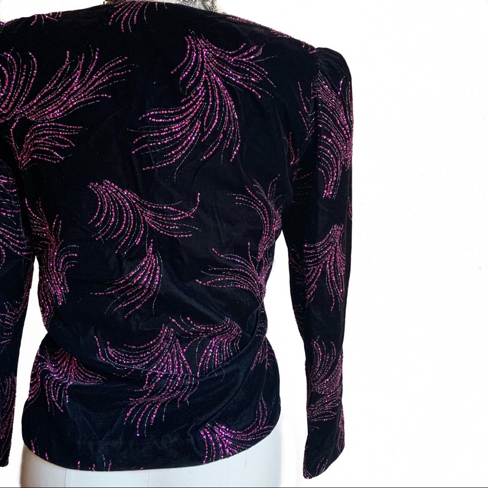 Beautiful Velvet VTG Jacket - Picture 4 of 6